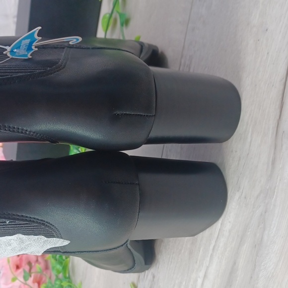 Aqua College Triston Waterproof Buckle Boot NWOB - Picture 8 of 10